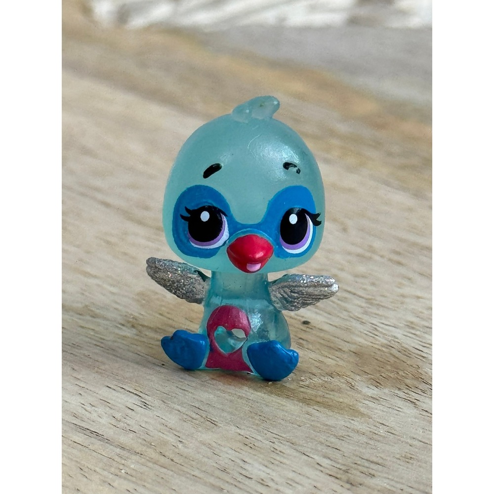 Hatchimals CollEGGtibles Crystal Canyon Light Blue‎ Bird Hatchy Surprise Toy